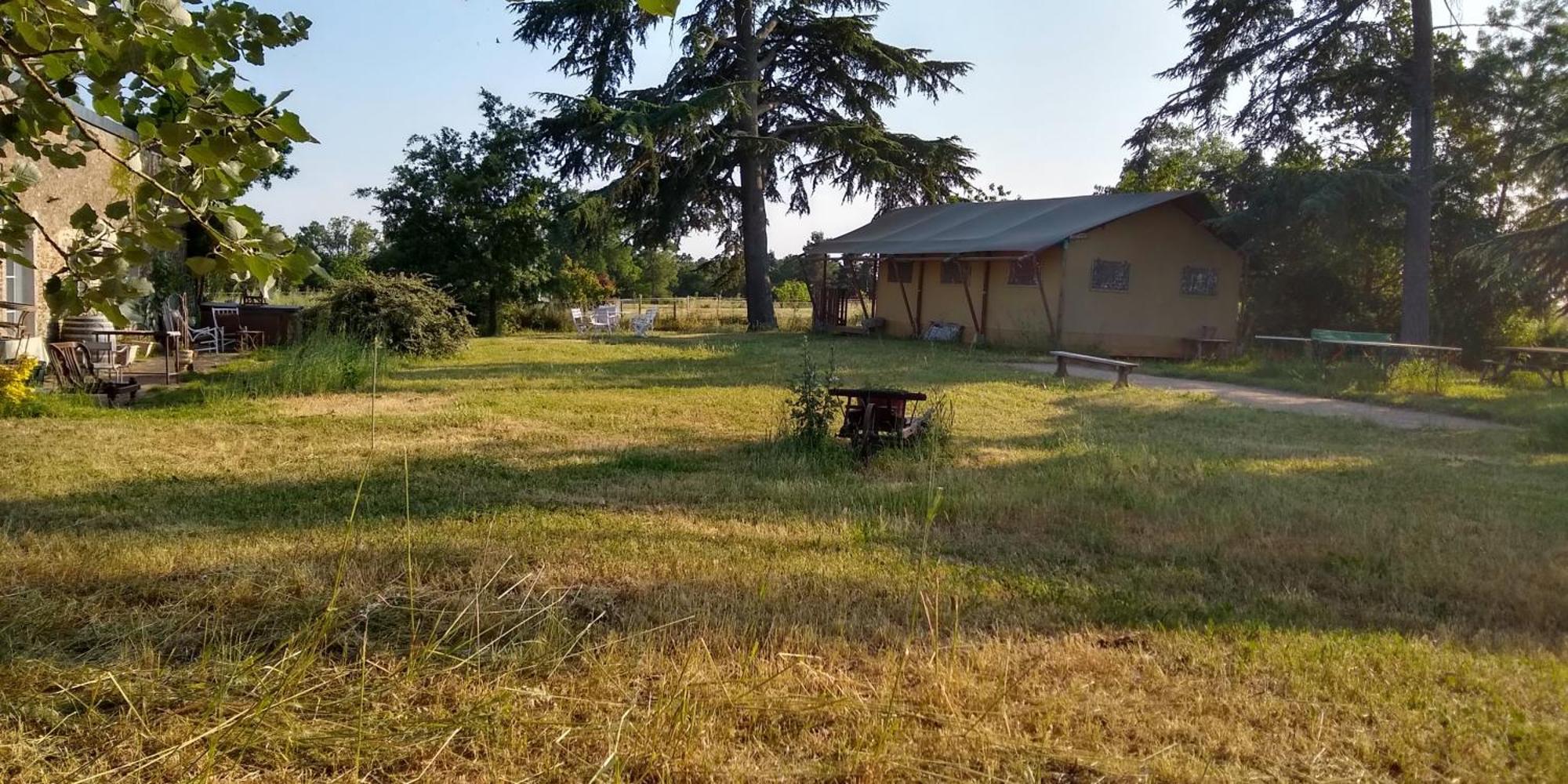 Le Lodge De Loge & Broc La Possonniere Exterior photo